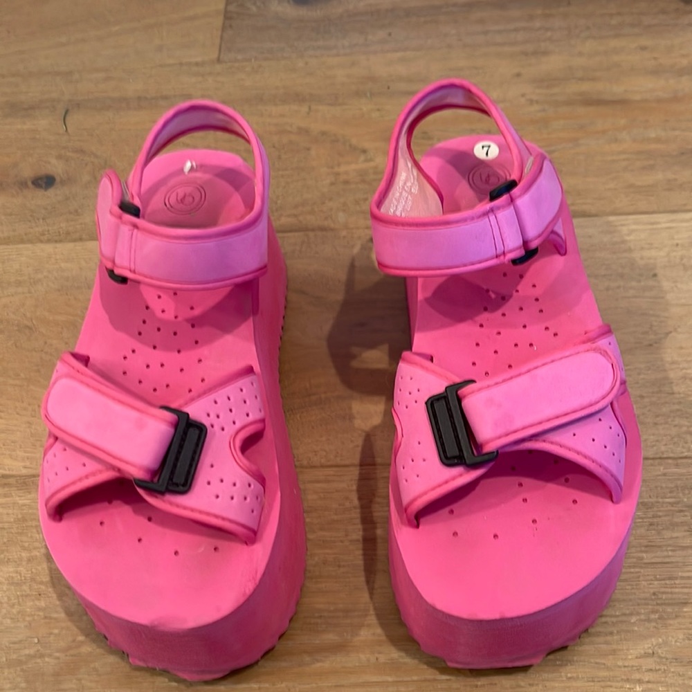 Urban Outfitters Platform Sandals